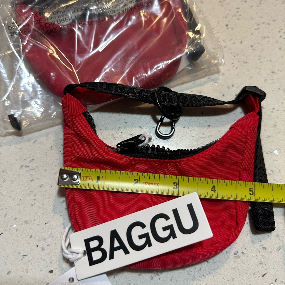 NWT, set of 2 BAGGU Mini Crescent Bag Charms / Candy Red - Picture 4 of 16